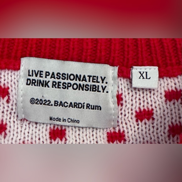 Bacardi Christmas Unisex Sweater EUC - Picture 3 of 3